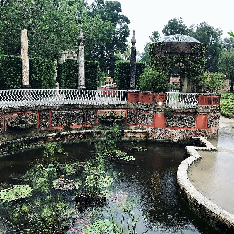 FB600D5F-D8F9-4C75-B20F-A26B0D5C5402