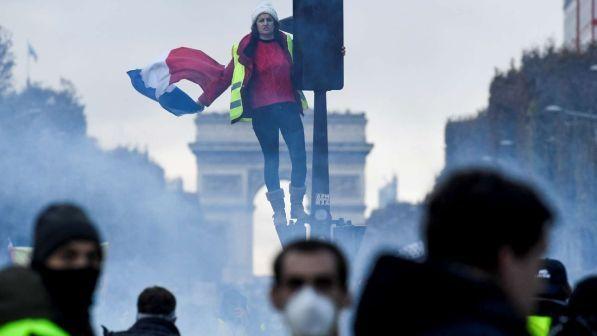 france%20giletat%20e%20verdha%20-%20france%20gurrilie%20urbane%20per%20ngritjen%20e%20%C3%A7mimit